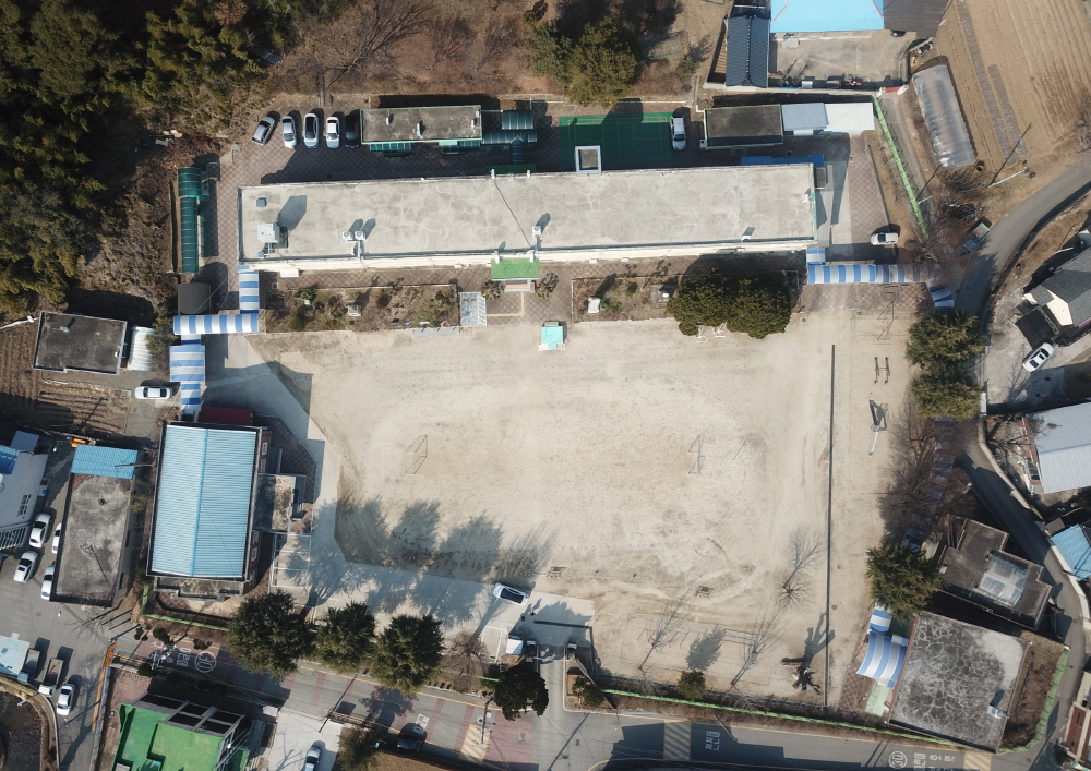 개령초등학교 운동장 항공샷