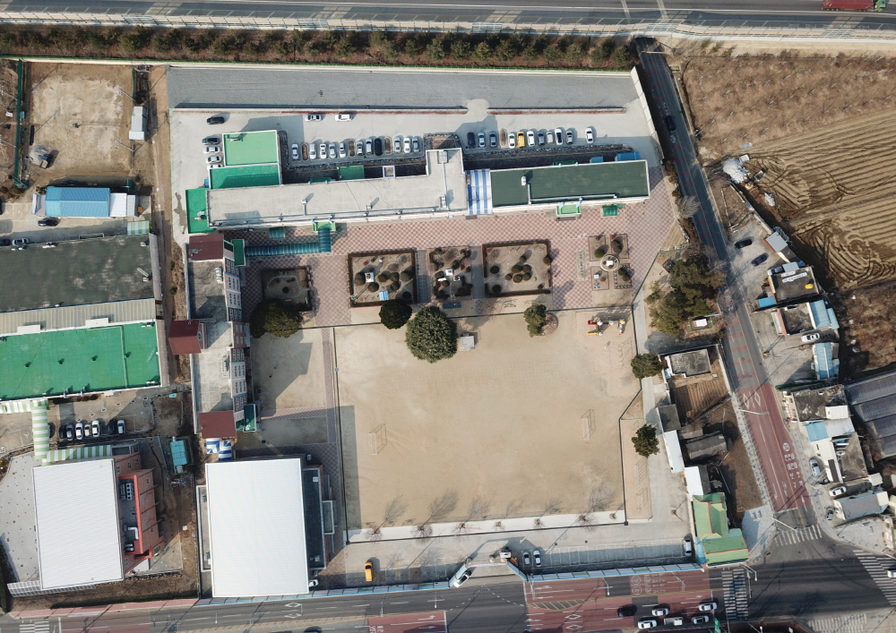 아포초등학교 운동장 항공샷